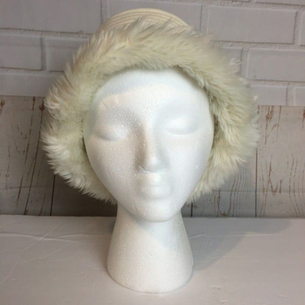 Warm Ivory Pleated Faux Fur Bucket Hat womens Winter Fabric Vintage White